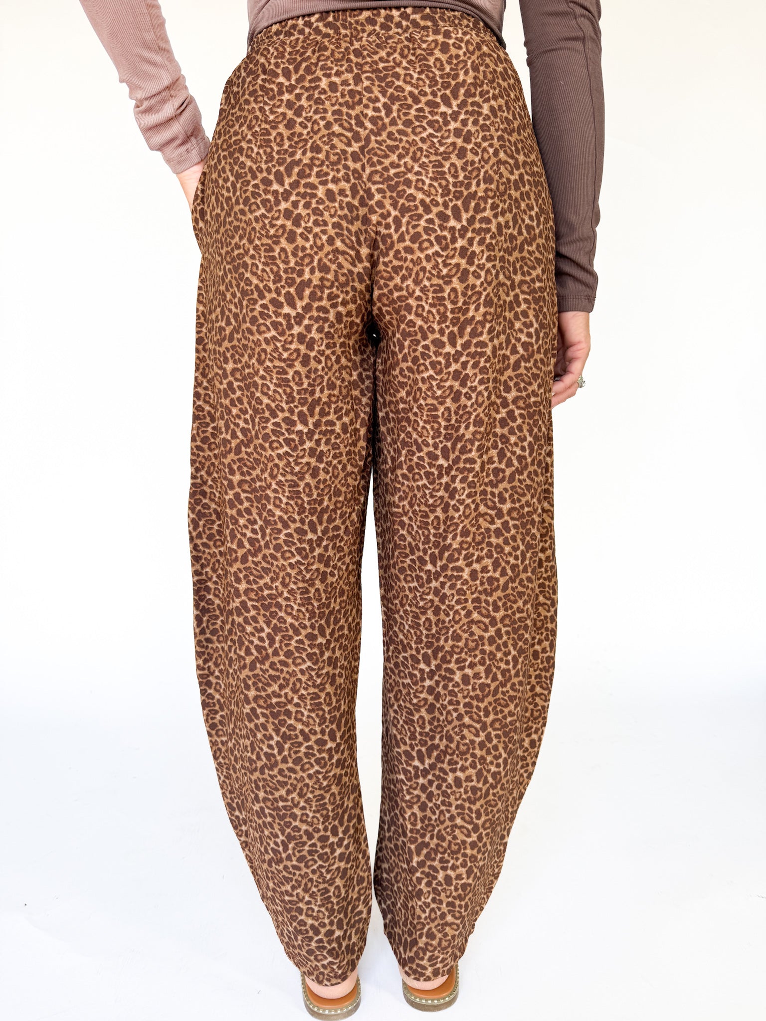 Leopard Pleated Barrel Pants - Ana Patricia Boutique