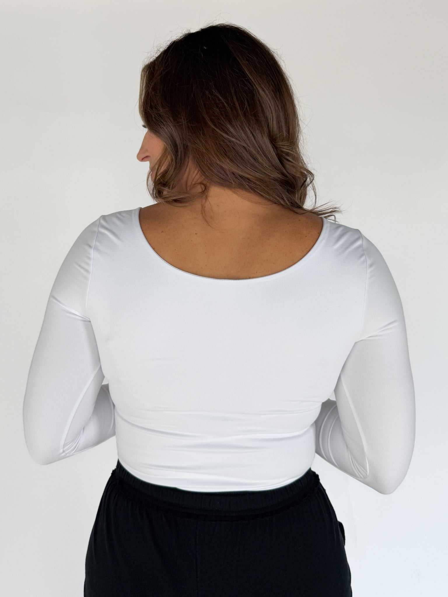 Butter Round Long Sleeve Top- White - Ana Patricia Boutique