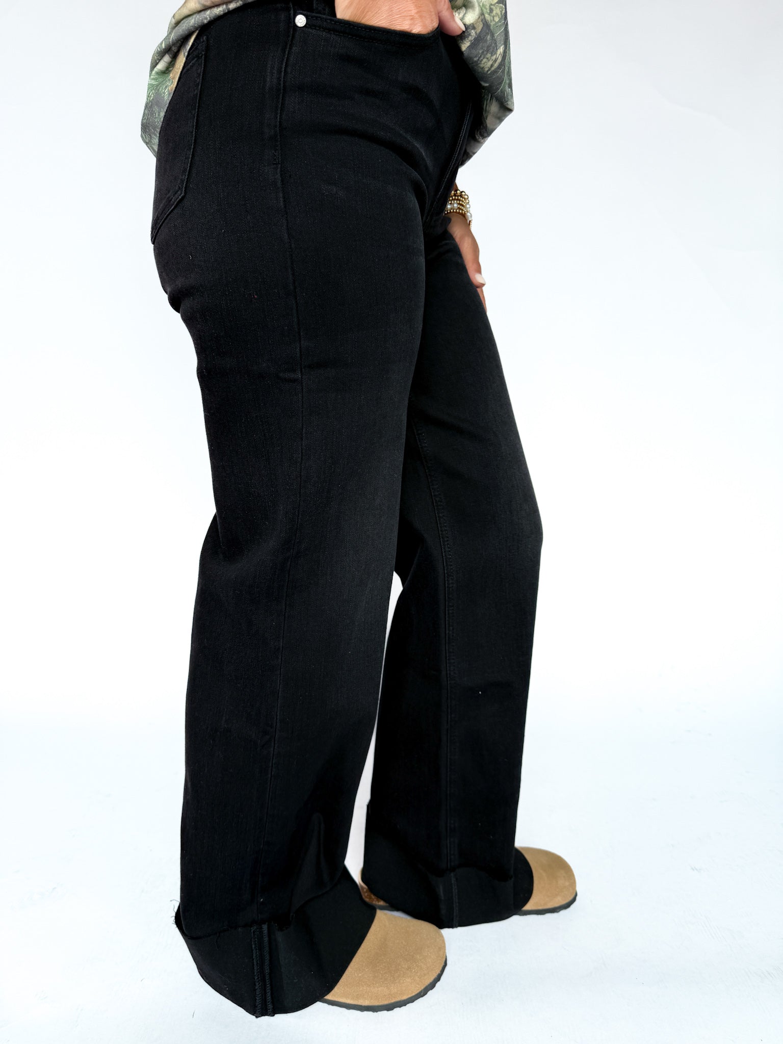 90's Cuff Hem Straight Jeans -Black - Ana Patricia Boutique