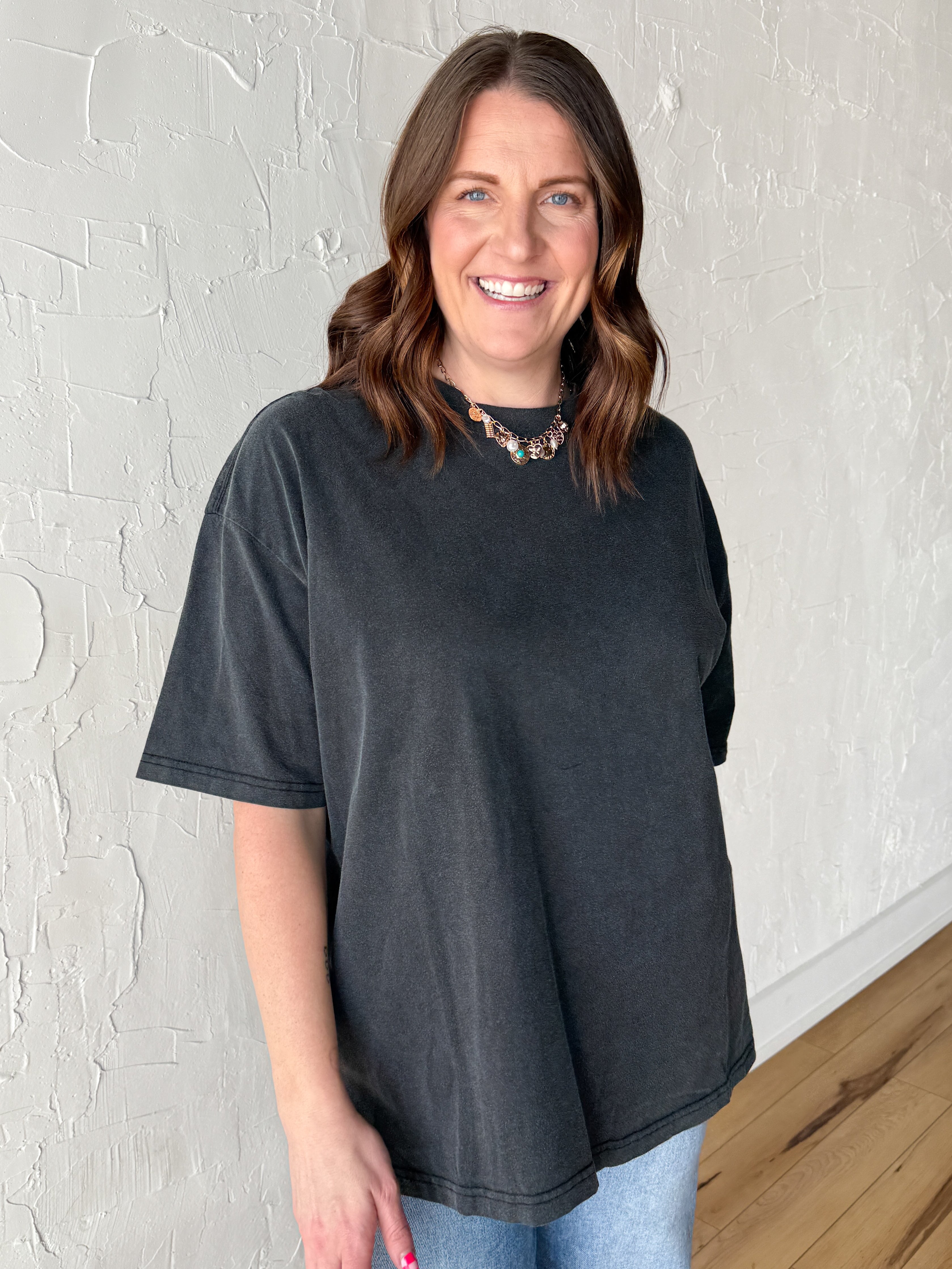 Oversized Basic Tee- Black - Ana Patricia Boutique