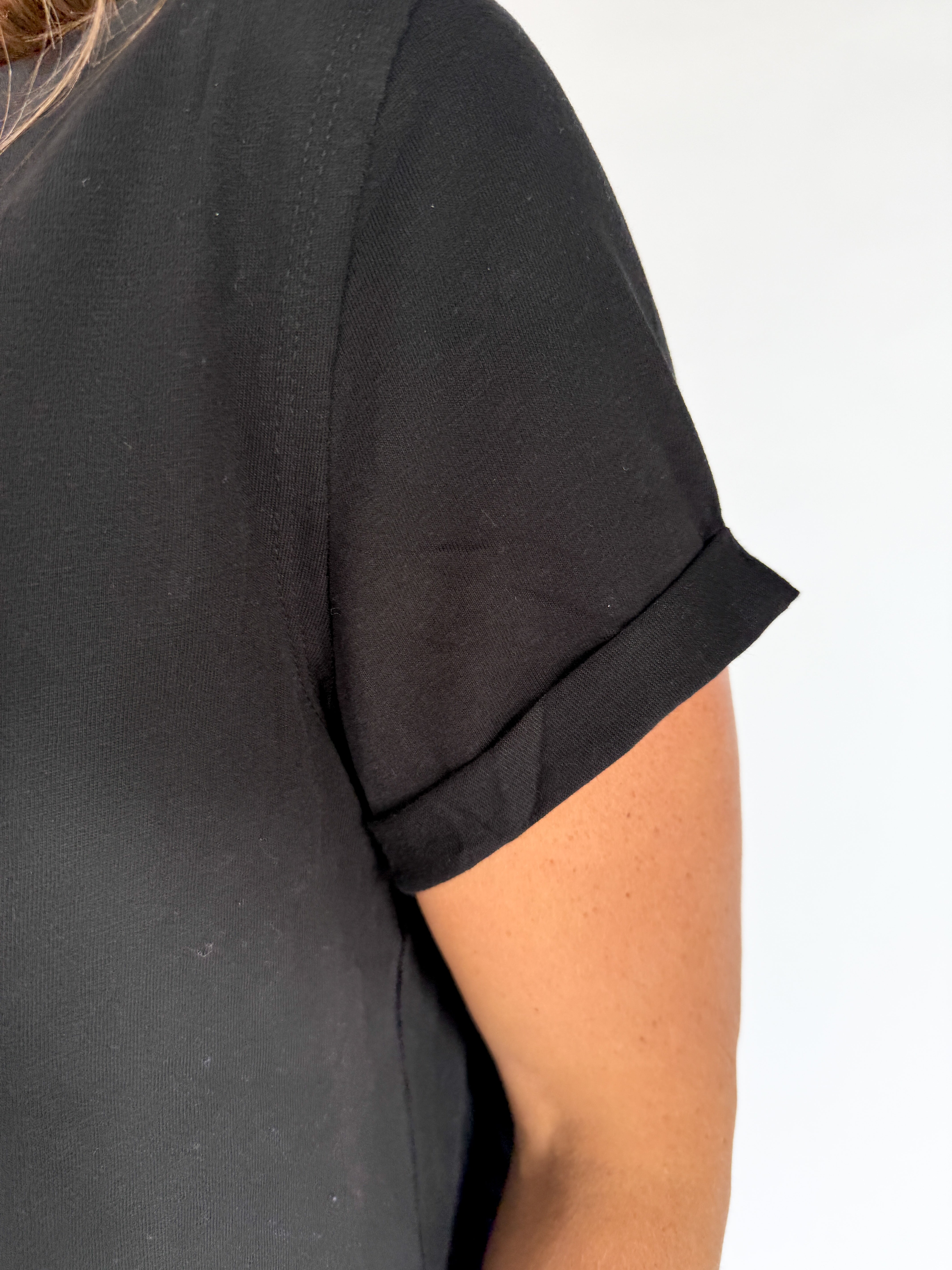 The Mali Basic Tee-Black - Ana Patricia Boutique