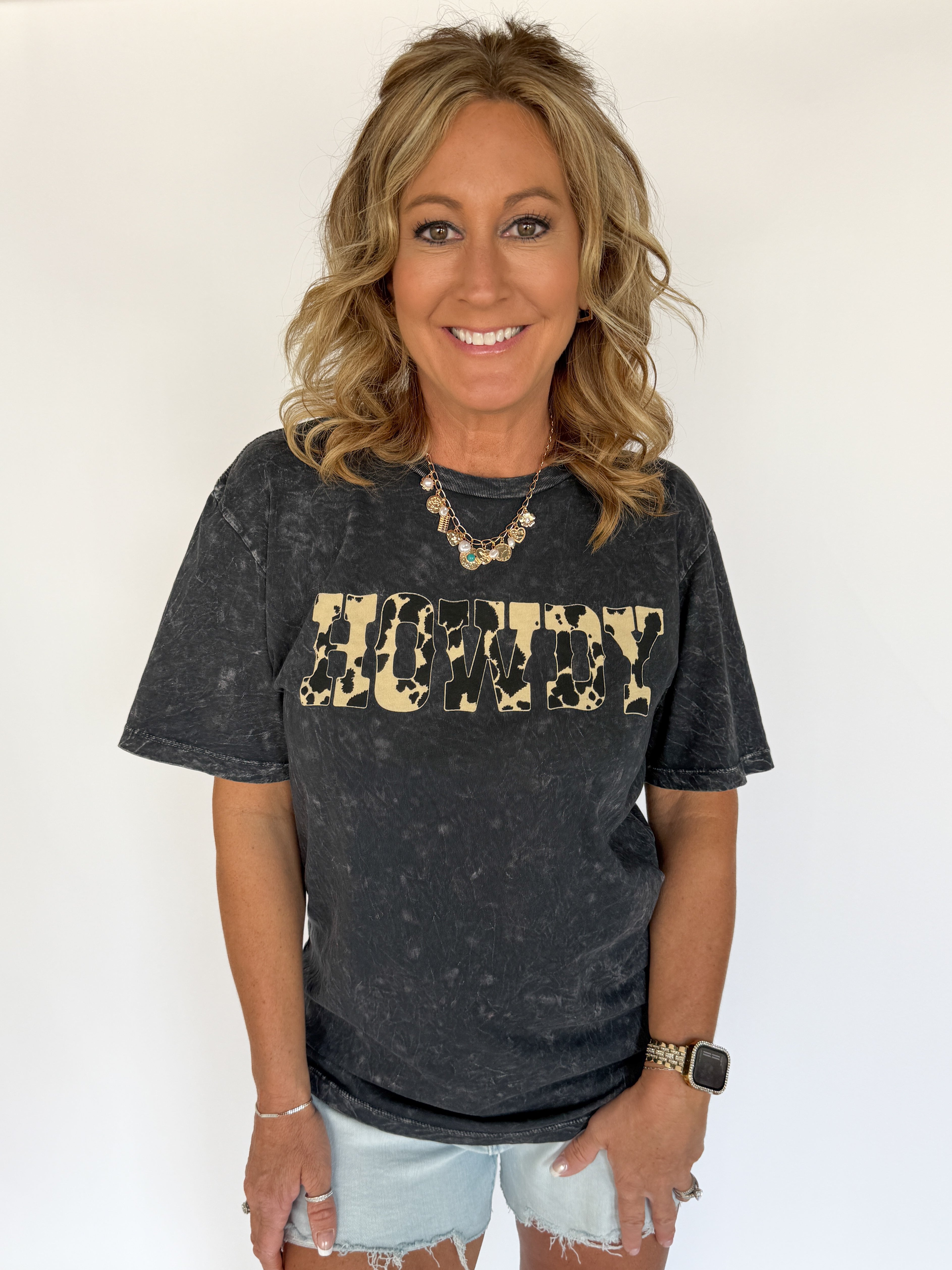 Howdy Graphic Tee- Black - Ana Patricia Boutique
