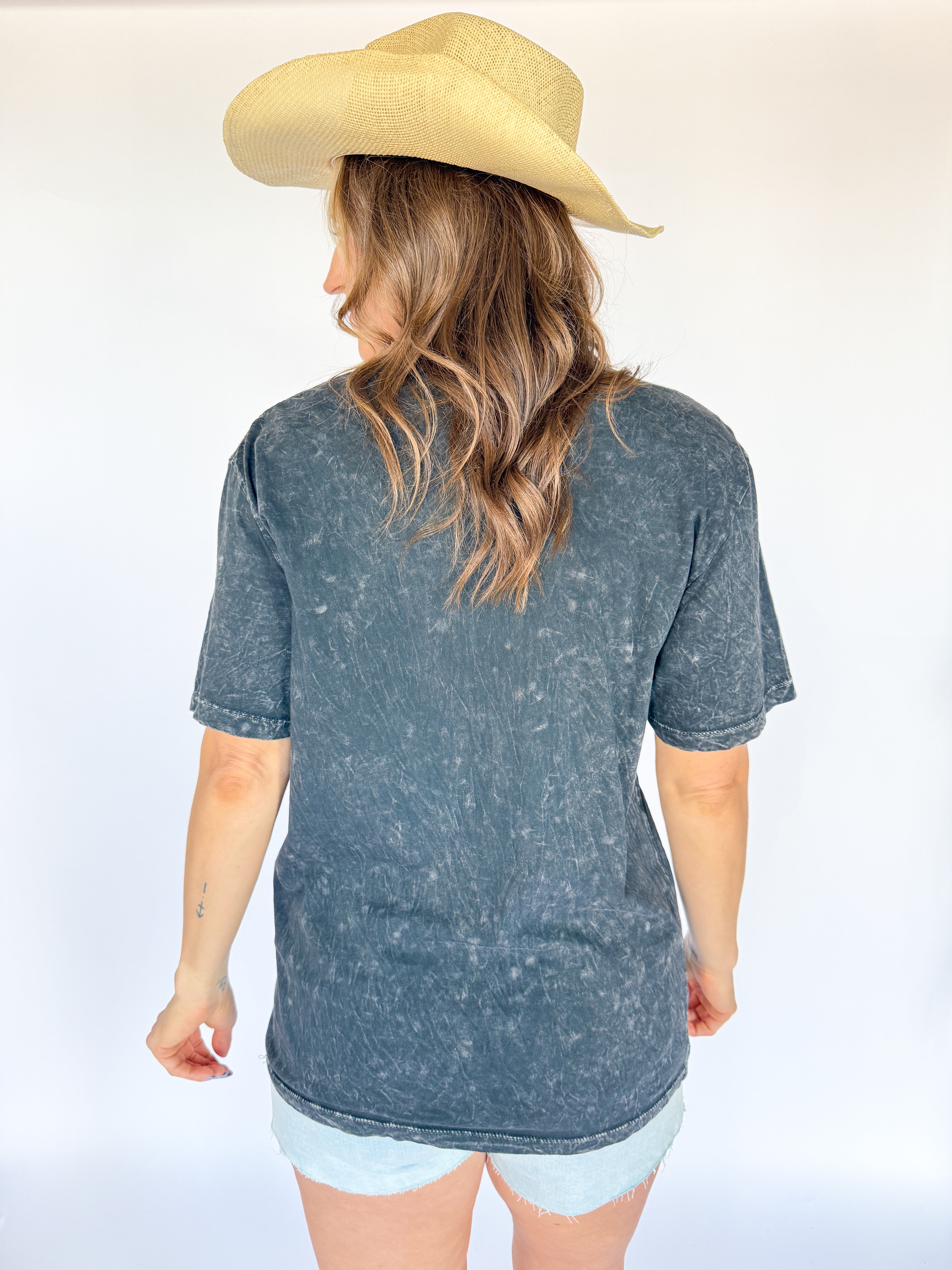 Howdy Cowboy Hat Graphic Tee- Black - Ana Patricia Boutique