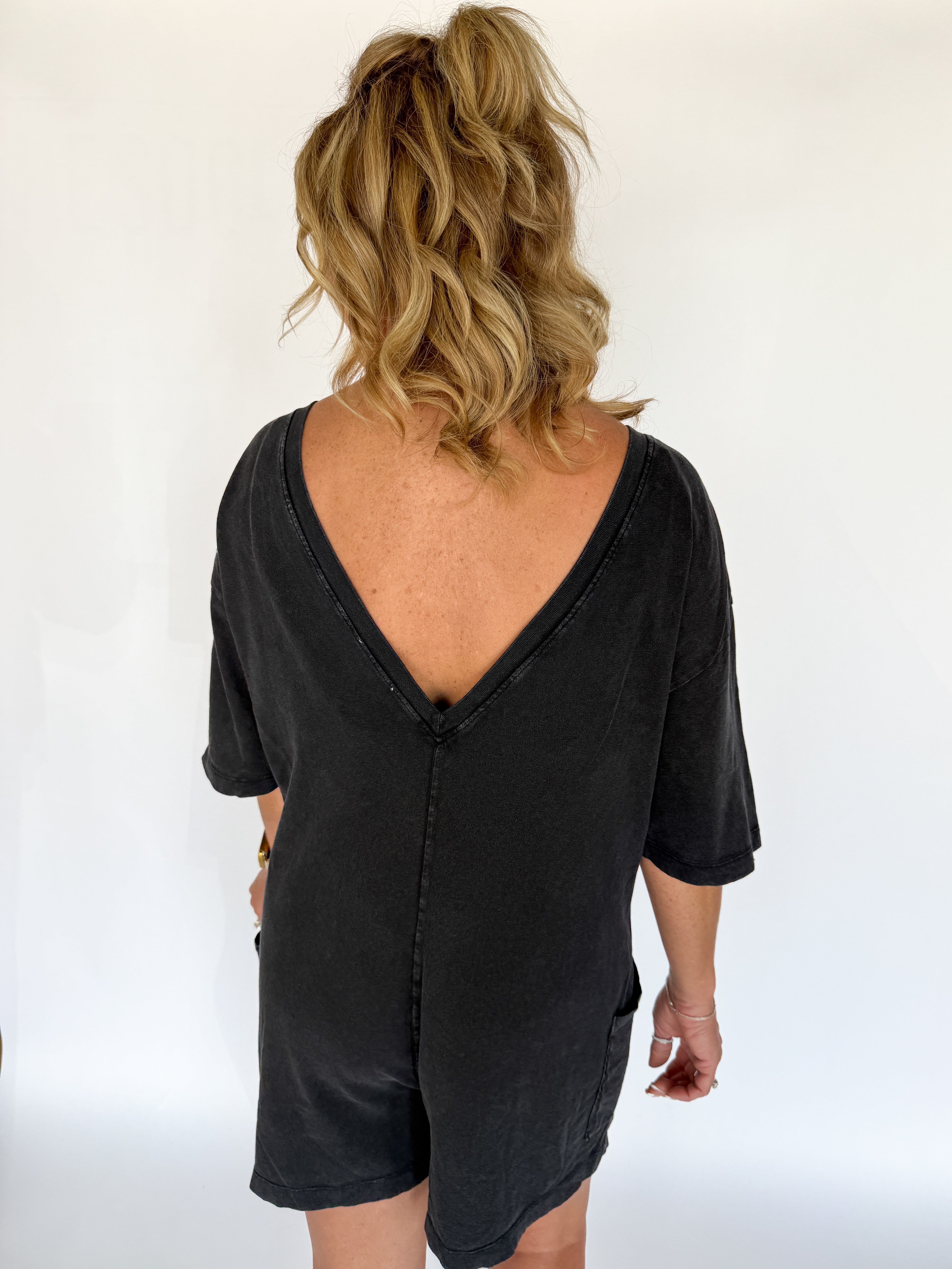 V Back Romper- Black - Ana Patricia Boutique