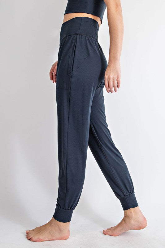 In Training Joggers- Navy - Ana Patricia Boutique