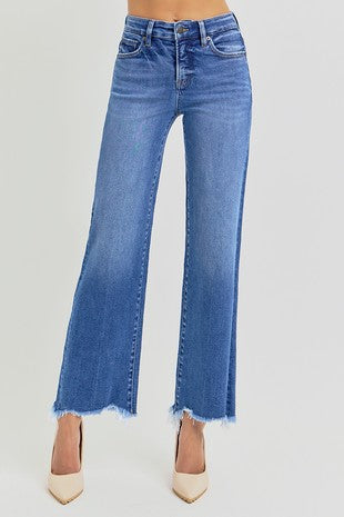 The Beth Ankle Straight Jeans