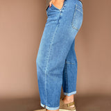 Loose Fit Barrel Jeans
