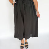 Flutter Sleeve Midi Dress- Black