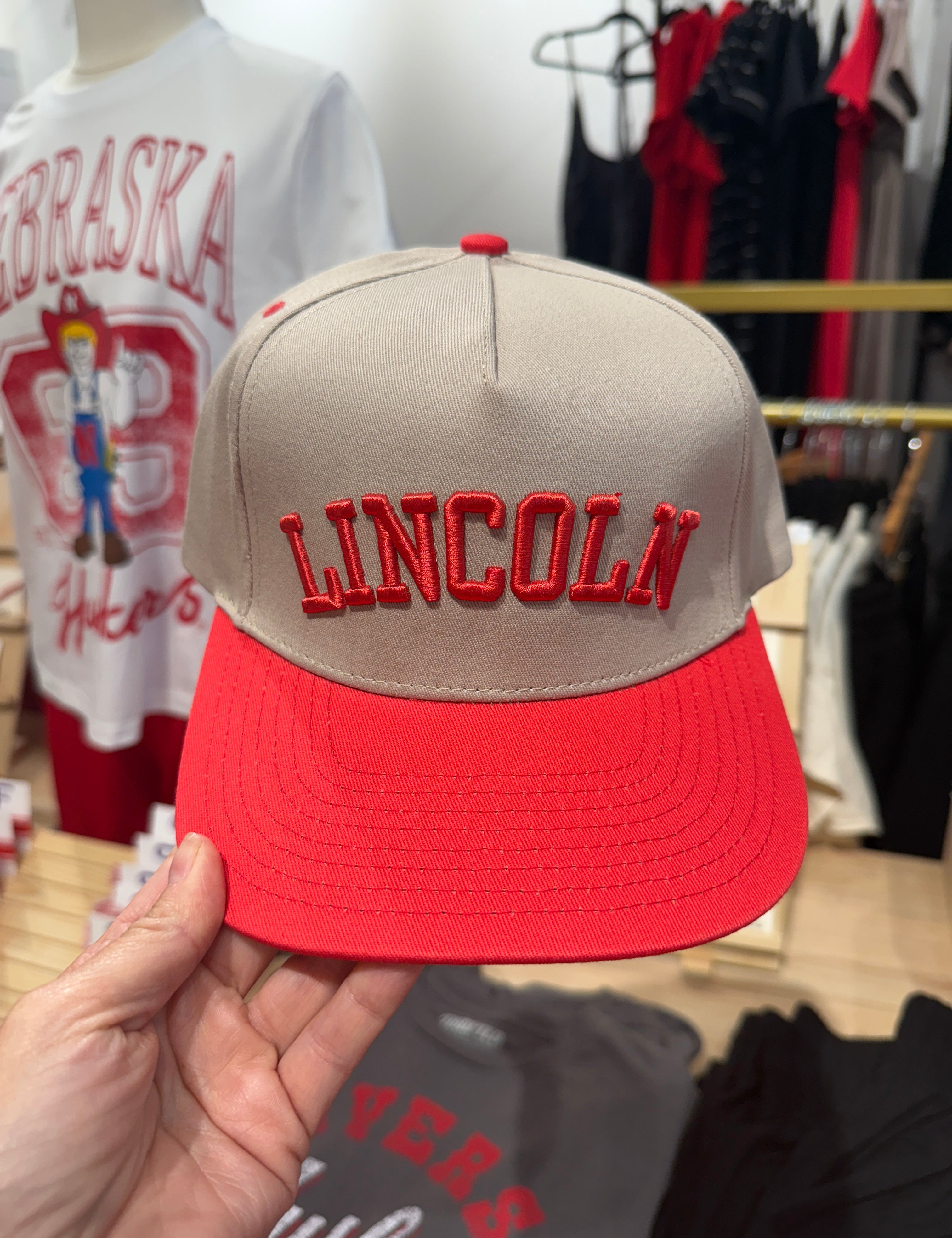 Lincoln Hat- Red - Ana Patricia Boutique