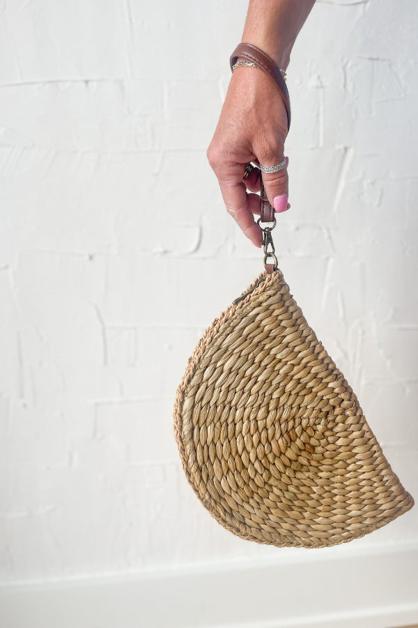 Straw Taco Clutch