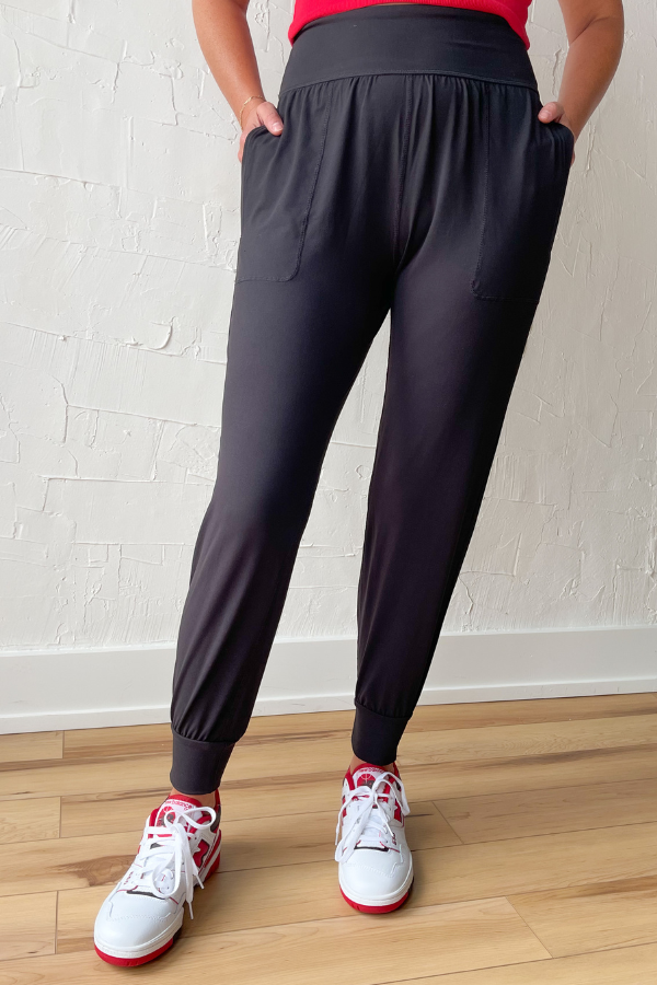 In Training Joggers- Black