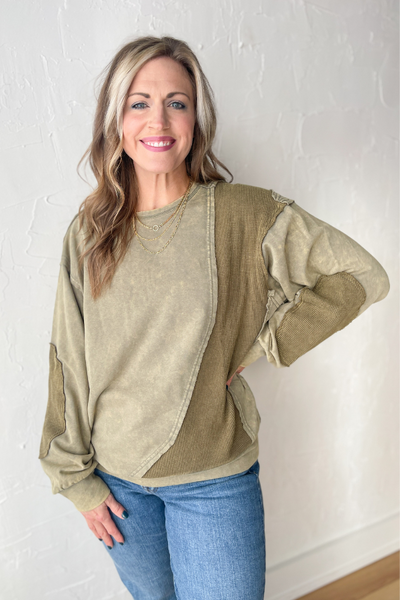 On the Move Vintage Pullover- Olive